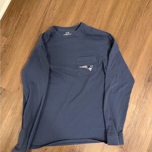 Vineyard Vines New England Patriots long sleeve shirt